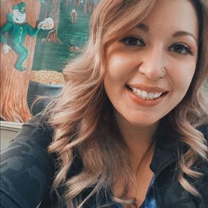 Meet your Posher, Joy